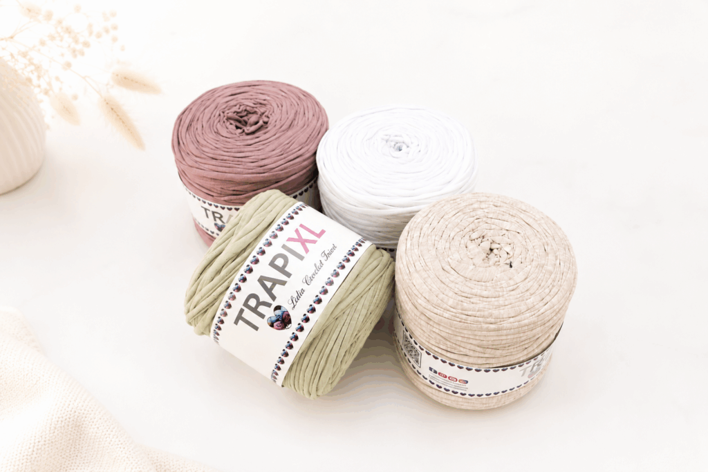 TrapiXL t-shirt yarn trapillo spaghetti boutique Lidia Crochet Tricot
